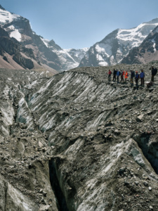 Kyzylsu_glacier_traversing