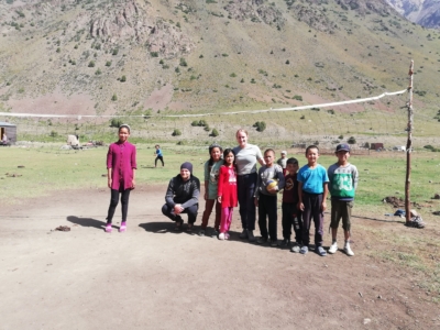 volleyball_with_local_children