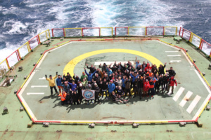 Photo de l’équipe de la 1ère étape de l’expédition ACE. ©Parafilms/EPFL, Photographer: Florian Brucker, CC BY-NC-SA 4.0